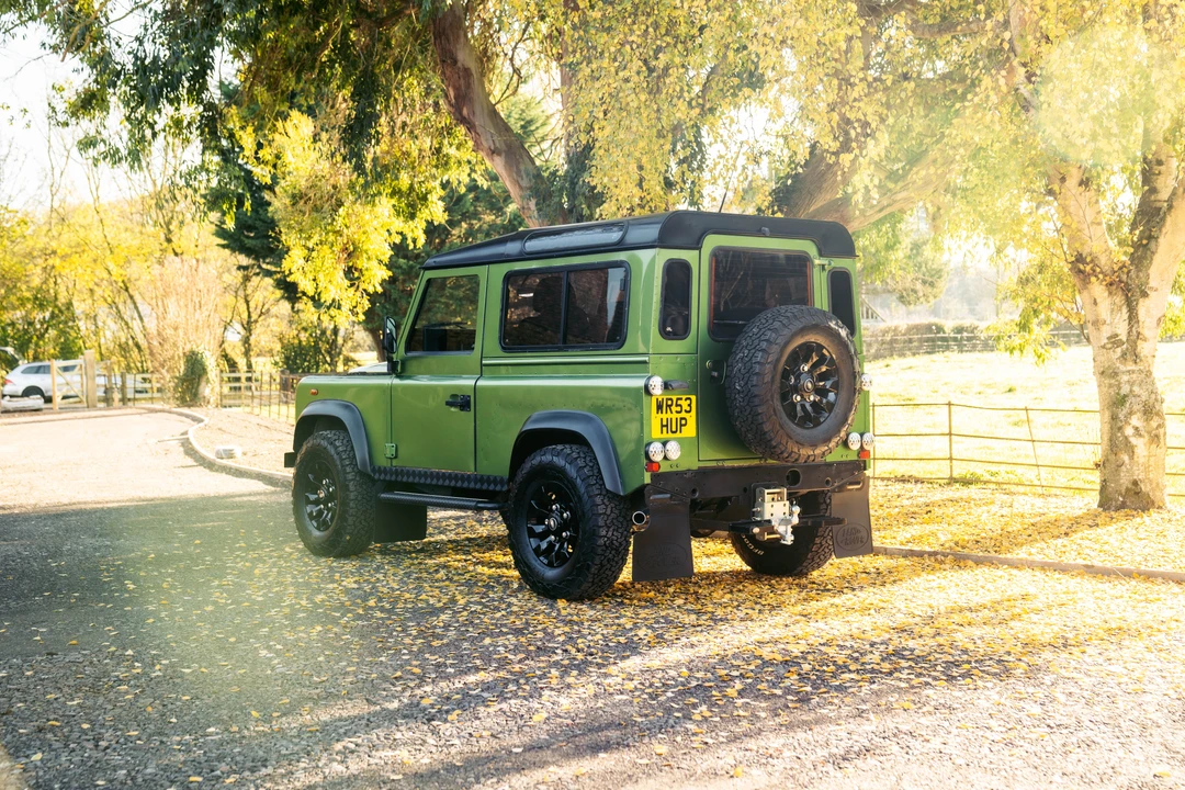 2004 Land Rover Defender 90 - Image 14 of 31