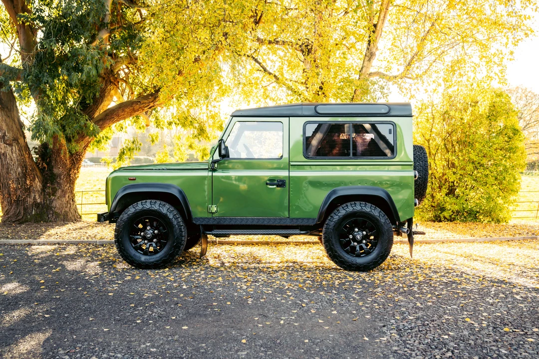 2004 Land Rover Defender 90 - Image 5 of 31