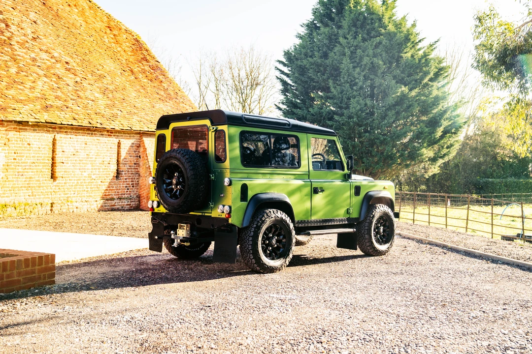 2004 Land Rover Defender 90 - Image 16 of 31