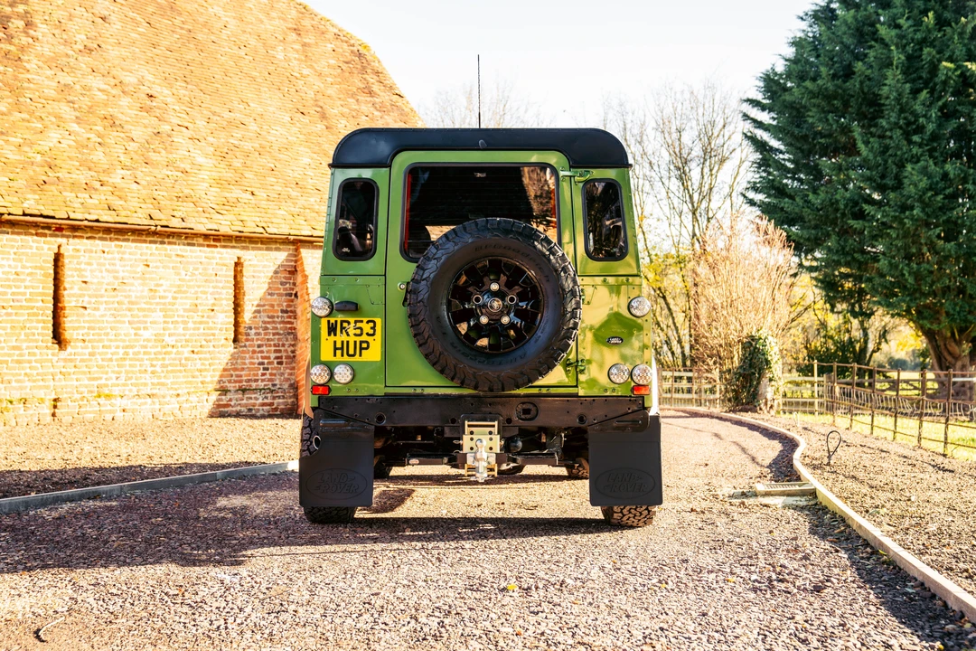 2004 Land Rover Defender 90 - Image 7 of 31