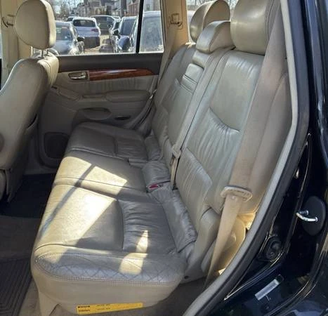 2004 Lexus GX 1st Gen - Image 8 of 16