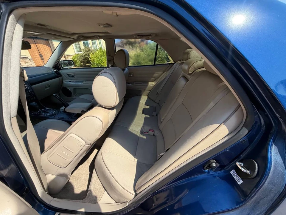 2004 Lexus IS 1st Gen - Image 10 of 14