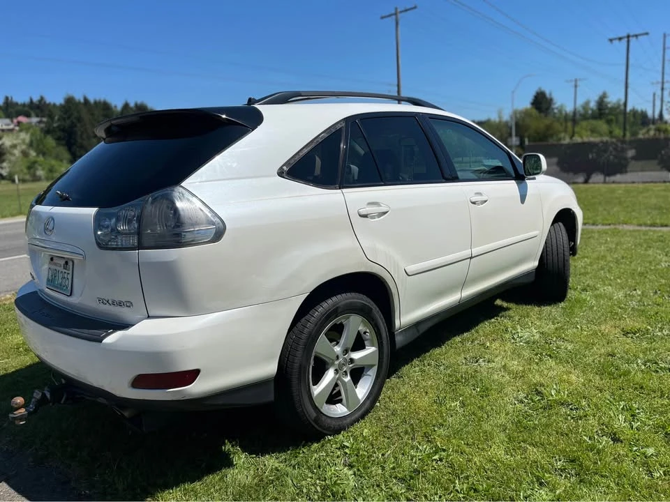 2004 Lexus RX 2nd Gen - Image 5 of 10