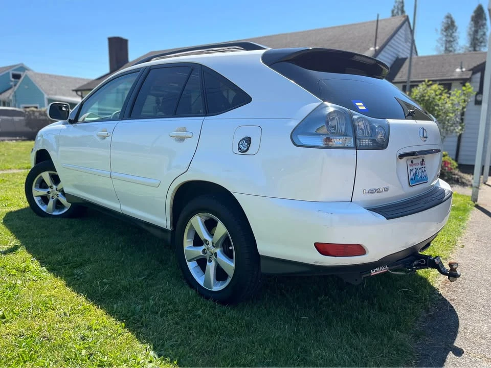 2004 Lexus RX 2nd Gen - Image 4 of 10
