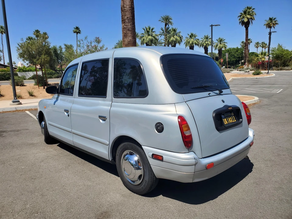 2004 LTI - Image 20 of 31
