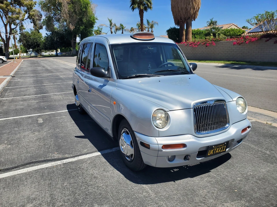 2004 LTI - Image 25 of 31