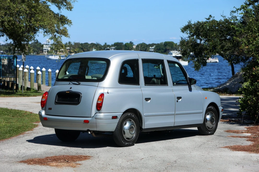 2004 LTI - Image 9 of 31