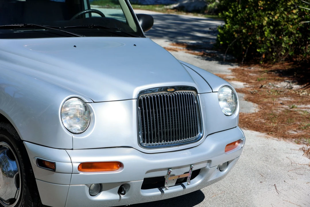 2004 LTI - Image 28 of 31