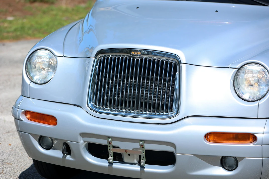 2004 LTI - Image 16 of 31