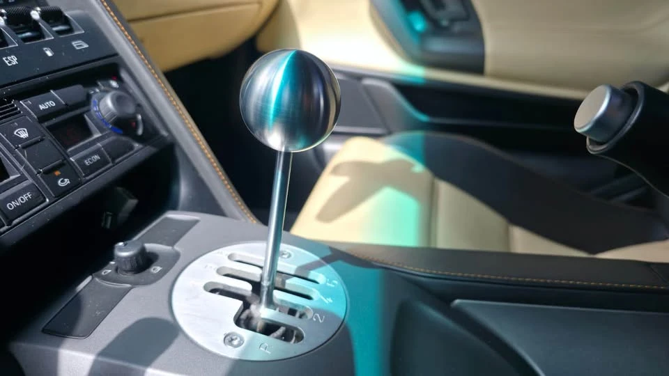 2004 Lamborghini Gallardo - Image 12 of 16