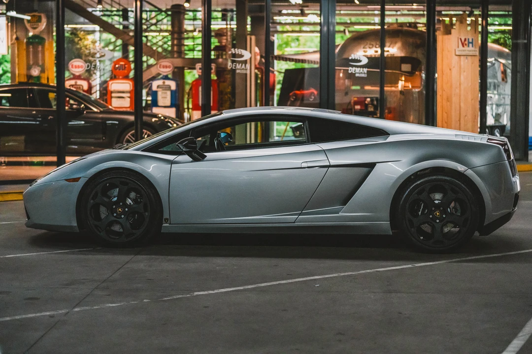 2004 Lamborghini Gallardo - Image 13 of 31