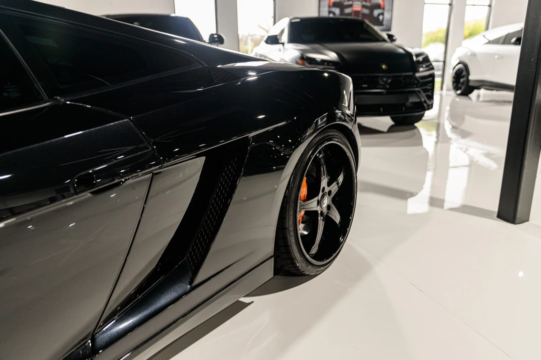 2004 Lamborghini Gallardo - Image 13 of 31