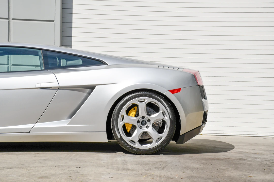 2004 Lamborghini Gallardo - Image 17 of 31