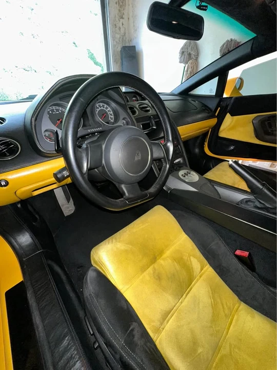2004 Lamborghini Gallardo - Image 13 of 16