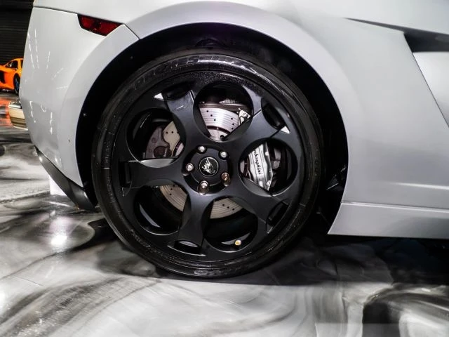 2004 Lamborghini Gallardo - Image 17 of 21