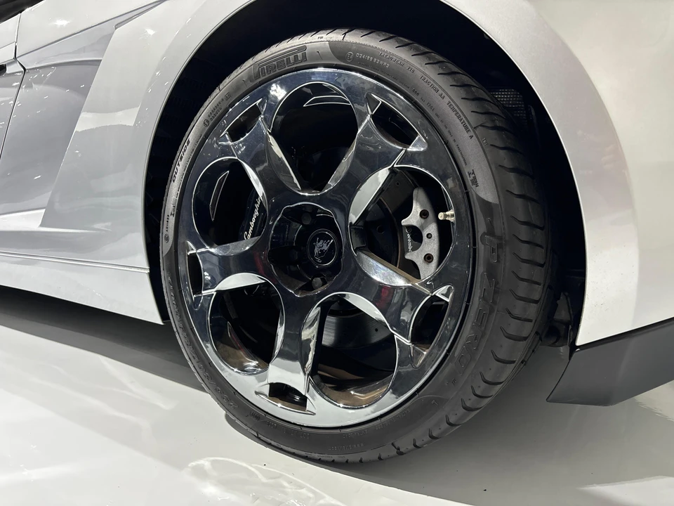 2004 Lamborghini Gallardo - Image 25 of 31