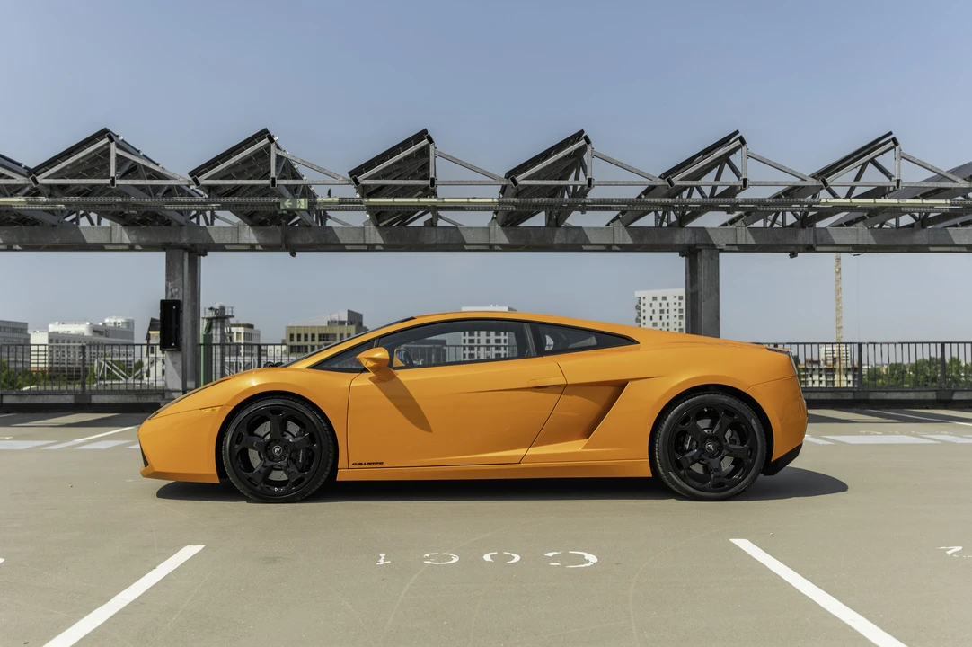 2004 Lamborghini Gallardo - Image 8 of 31
