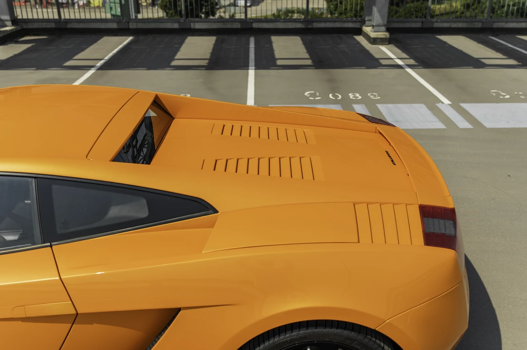 2004 Lamborghini Gallardo - Image 22 of 31