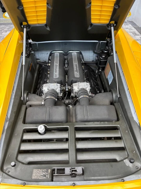 2004 Lamborghini Gallardo - Image 10 of 13