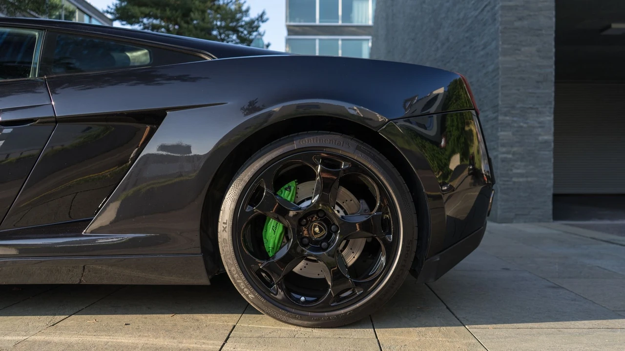 2004 Lamborghini Gallardo - Image 19 of 31