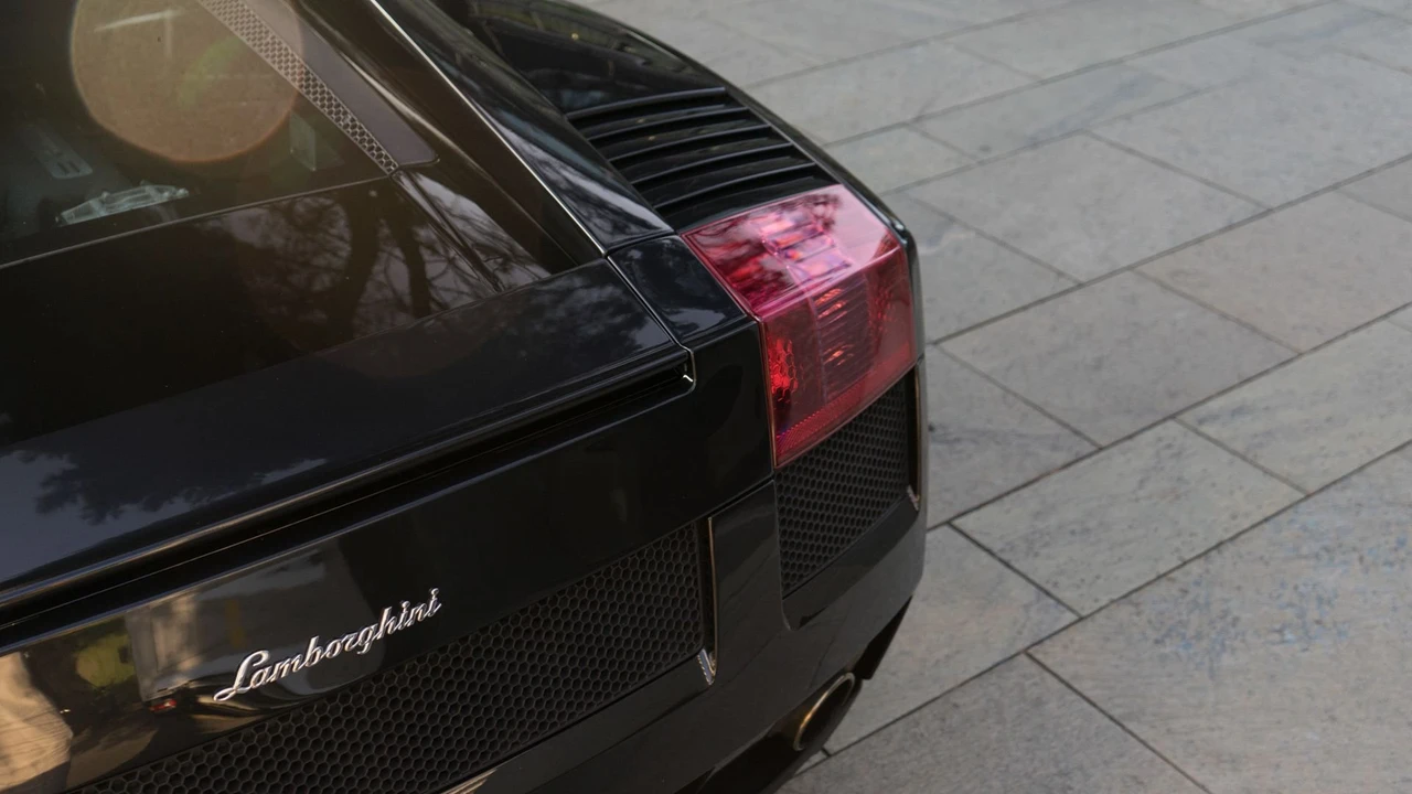 2004 Lamborghini Gallardo - Image 22 of 31