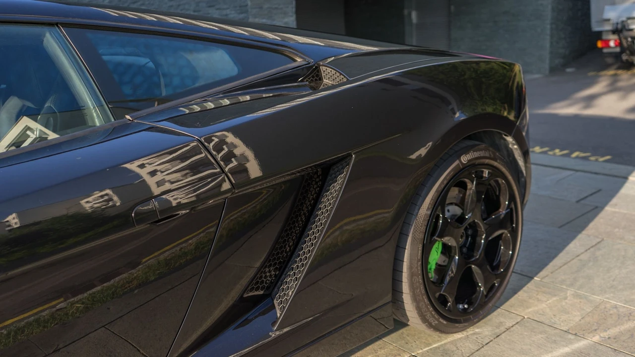 2004 Lamborghini Gallardo - Image 18 of 31