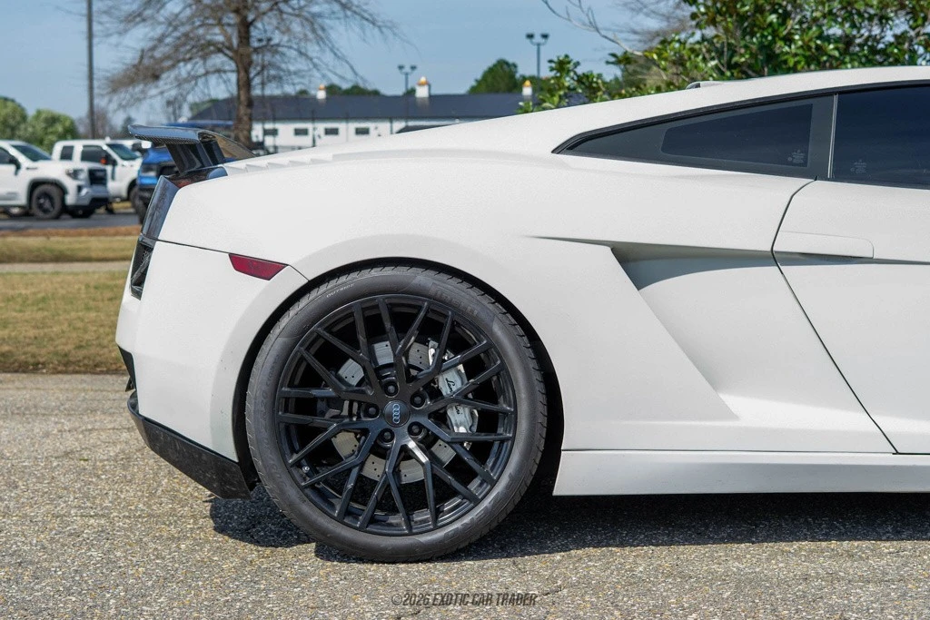 2004 Lamborghini Gallardo - Image 10 of 24