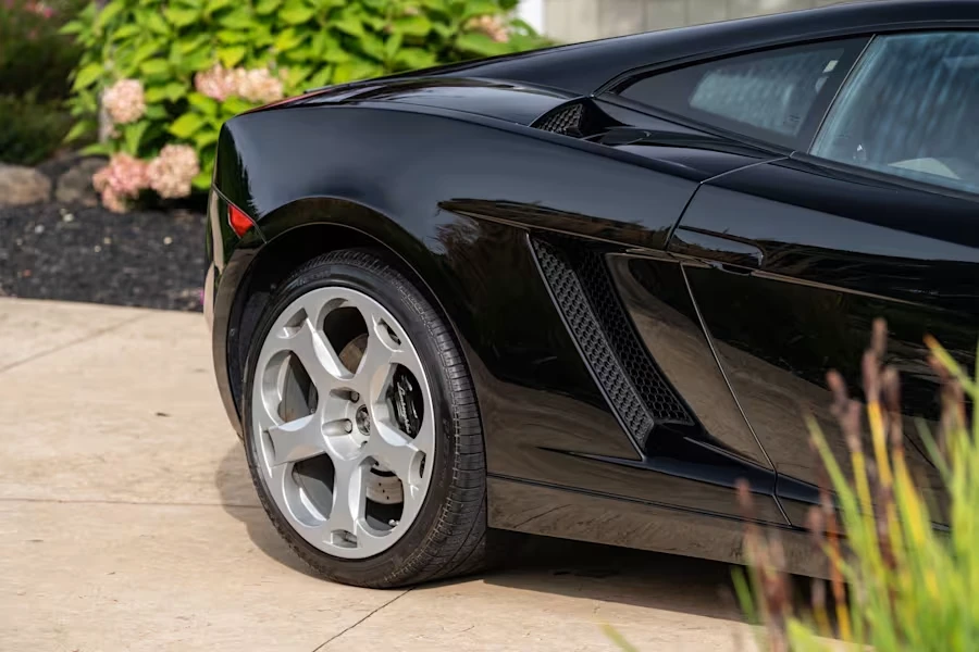 2004 Lamborghini Gallardo - Image 23 of 31