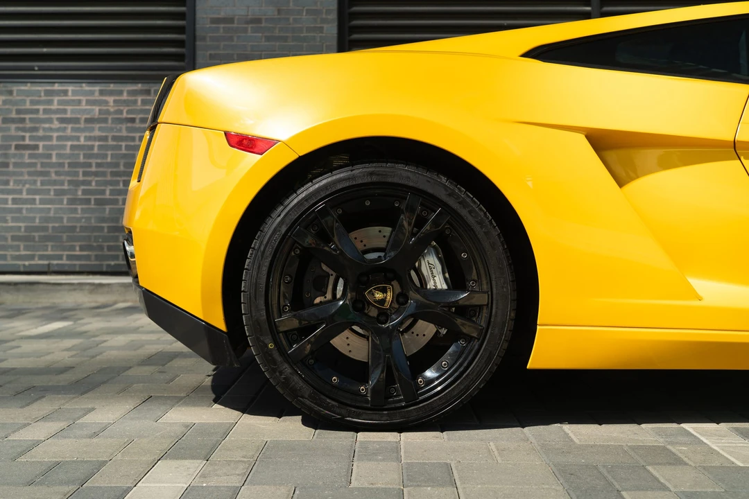 2004 Lamborghini Gallardo - Image 22 of 31