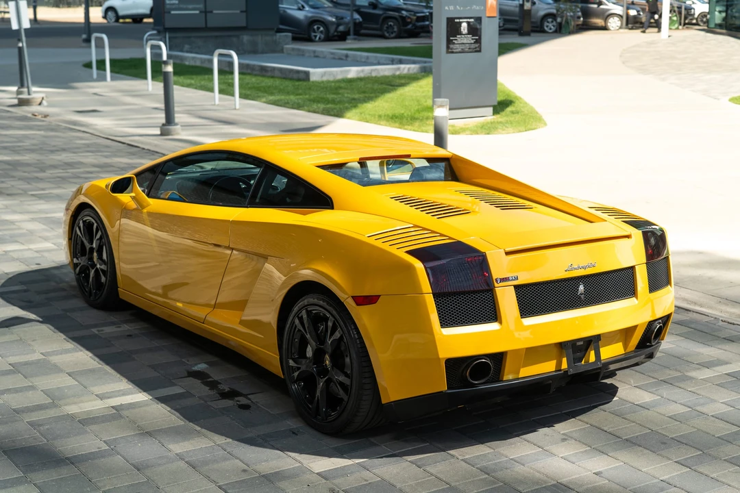 2004 Lamborghini Gallardo - Image 12 of 31