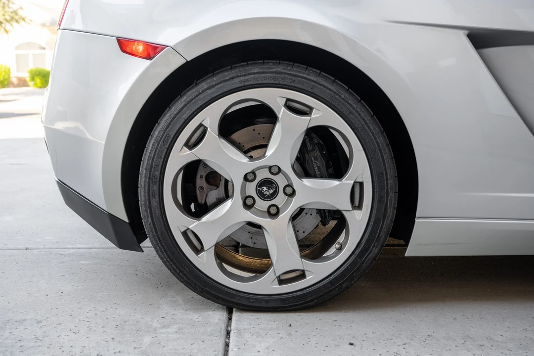 2004 Lamborghini Gallardo - Image 25 of 31