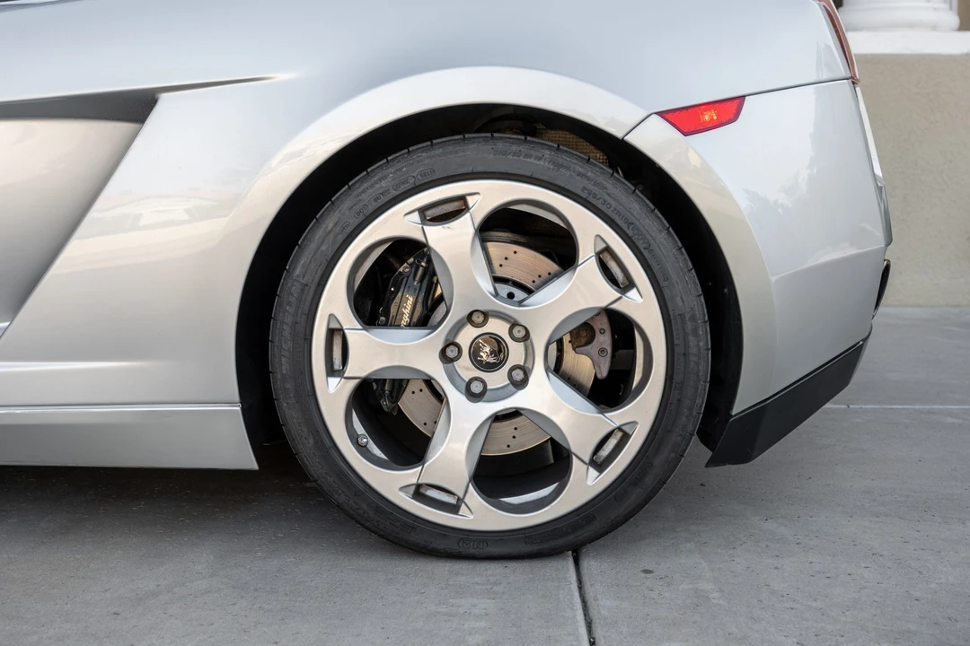 2004 Lamborghini Gallardo - Image 26 of 31