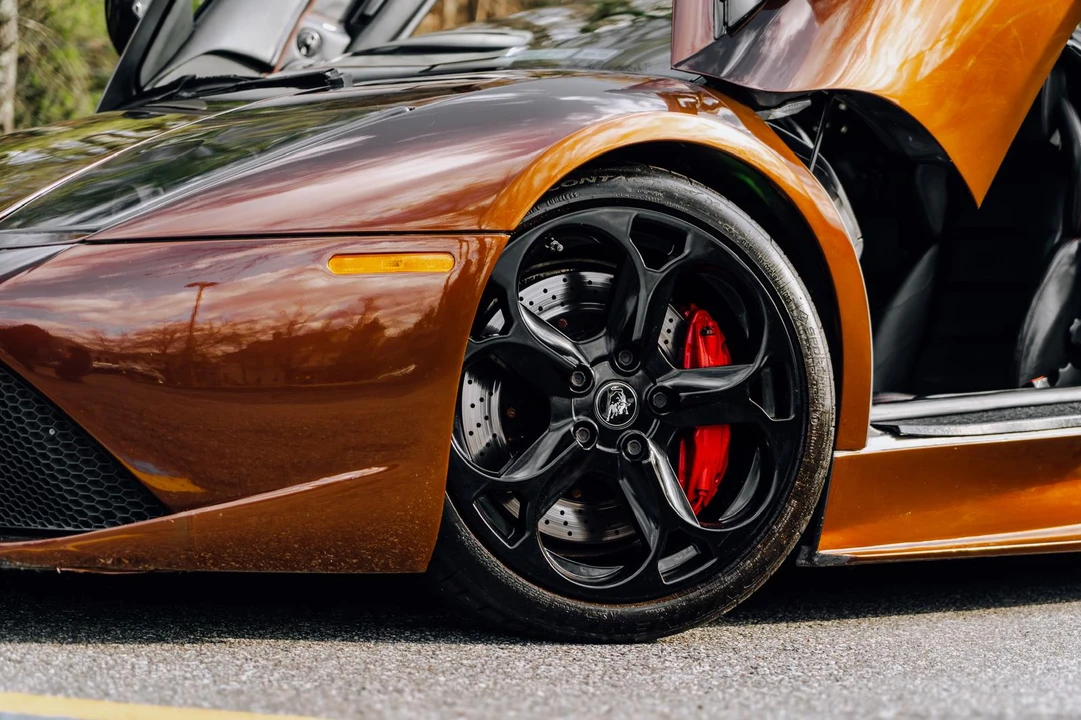 2004 Lamborghini Murcielago - Image 28 of 31