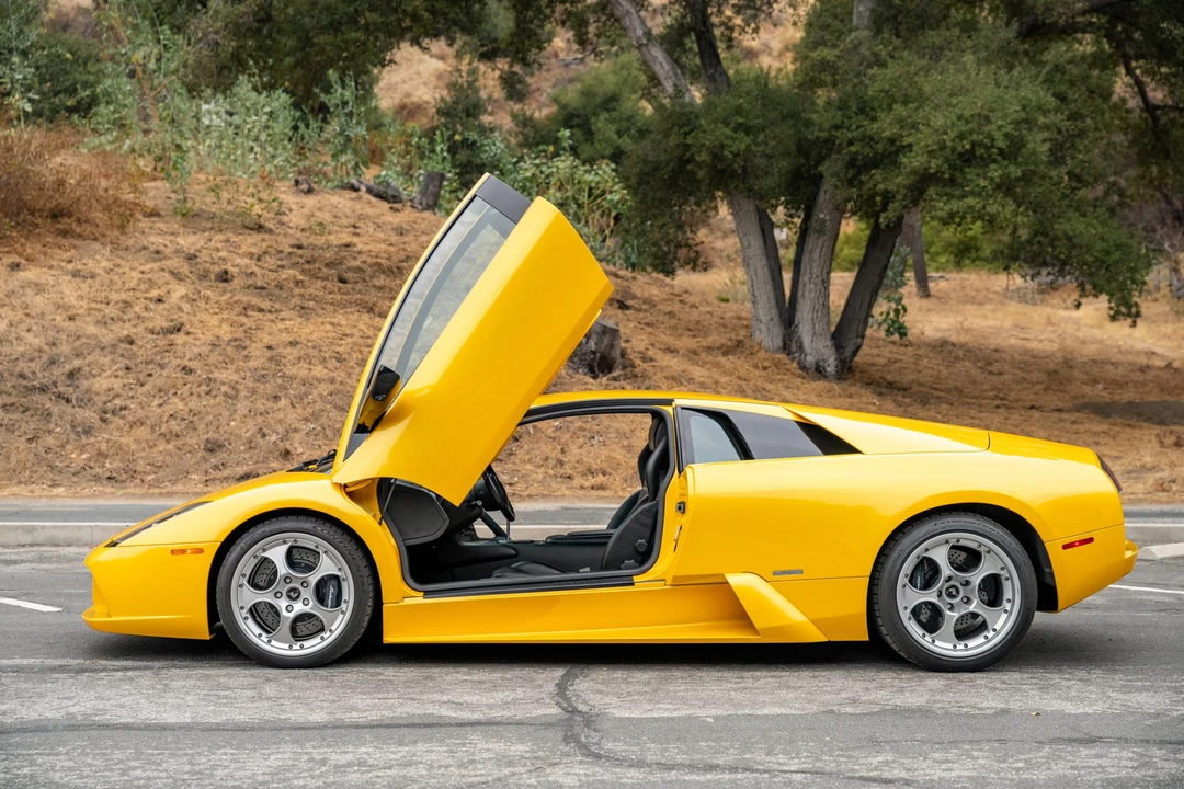 2004 Lamborghini Murcielago - Image 11 of 31