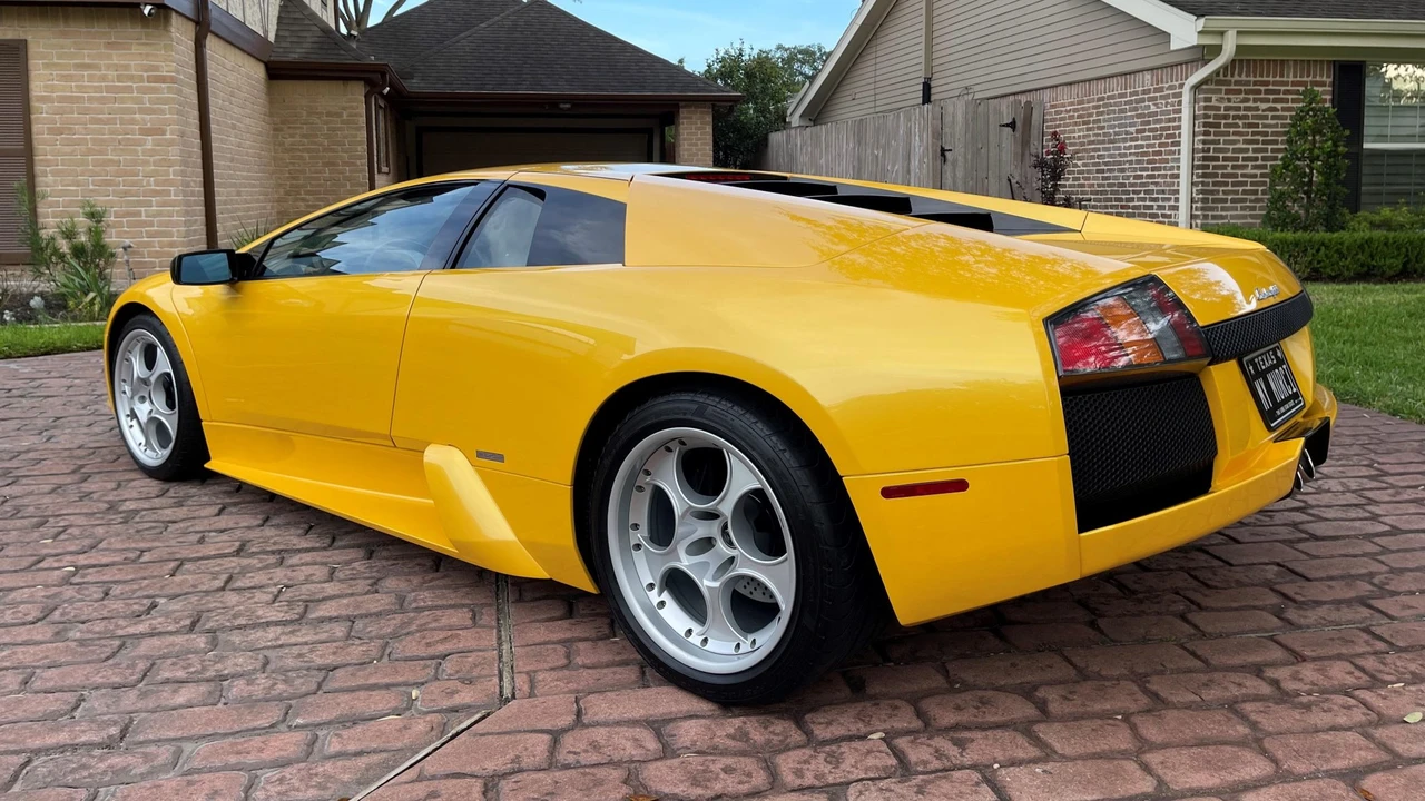 2004 Lamborghini Murcielago - Image 18 of 31