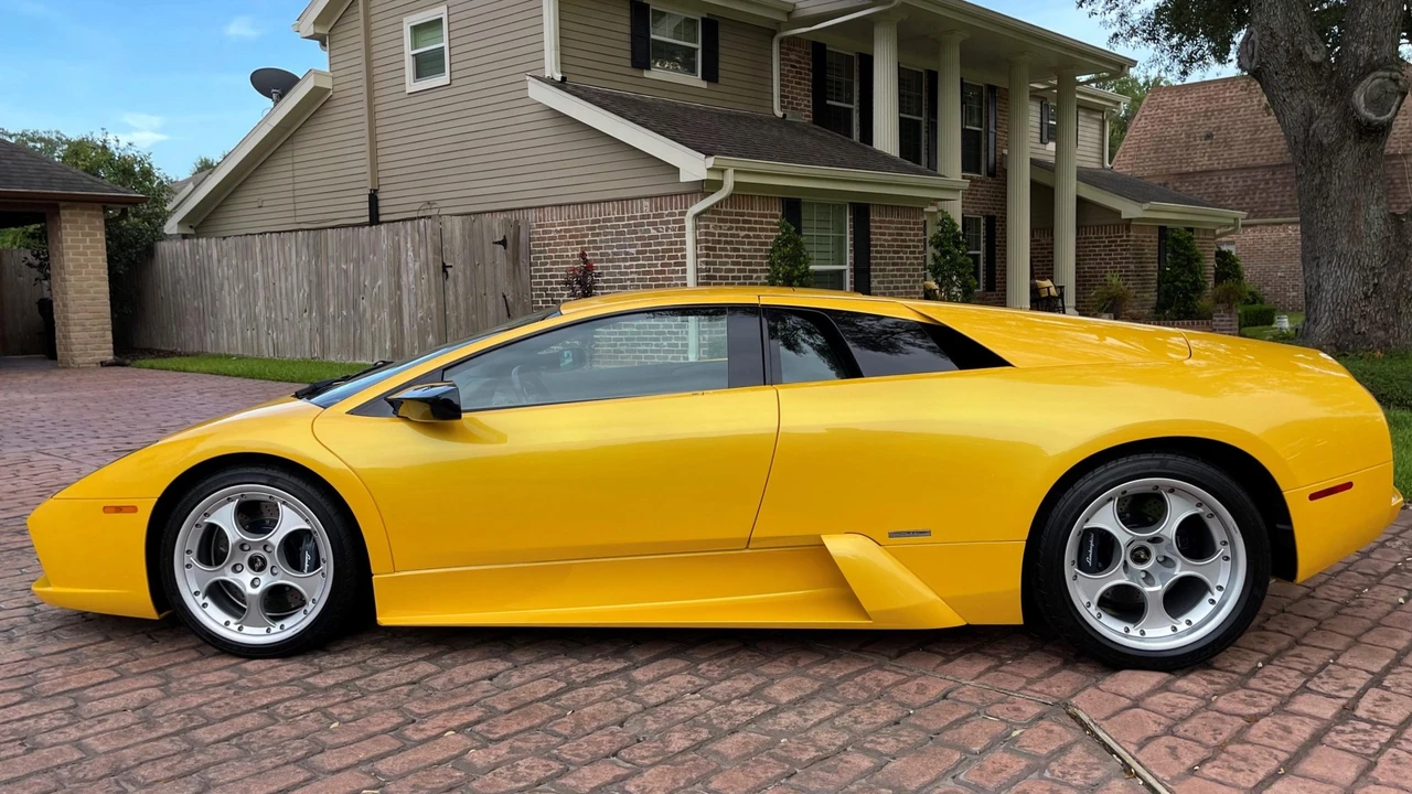2004 Lamborghini Murcielago - Image 14 of 31