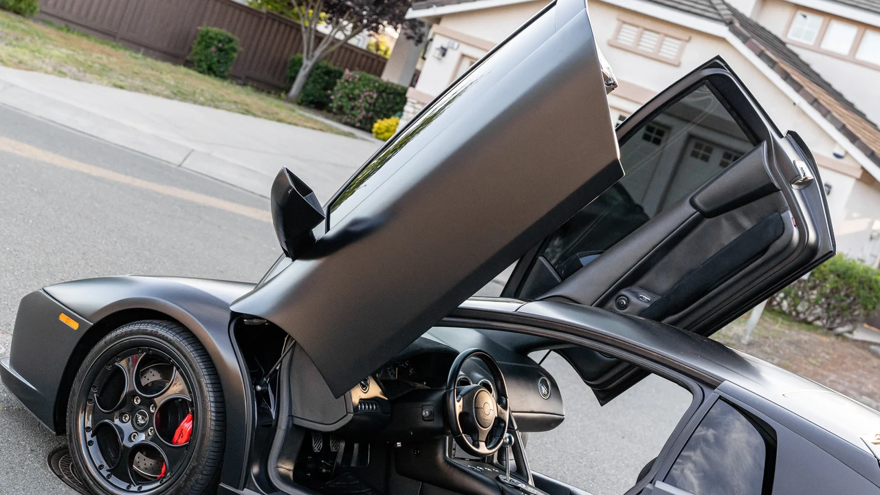 2004 Lamborghini Murcielago - Image 13 of 31