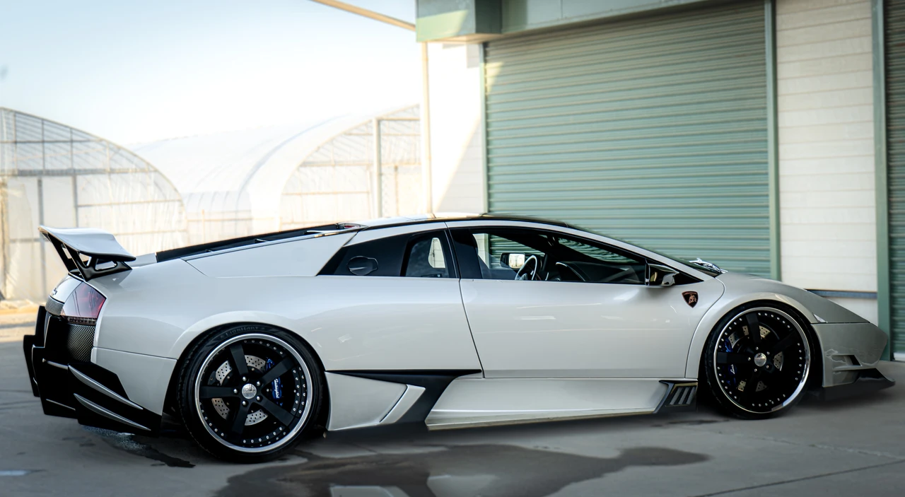 2004 Lamborghini Murcielago - Image 8 of 31