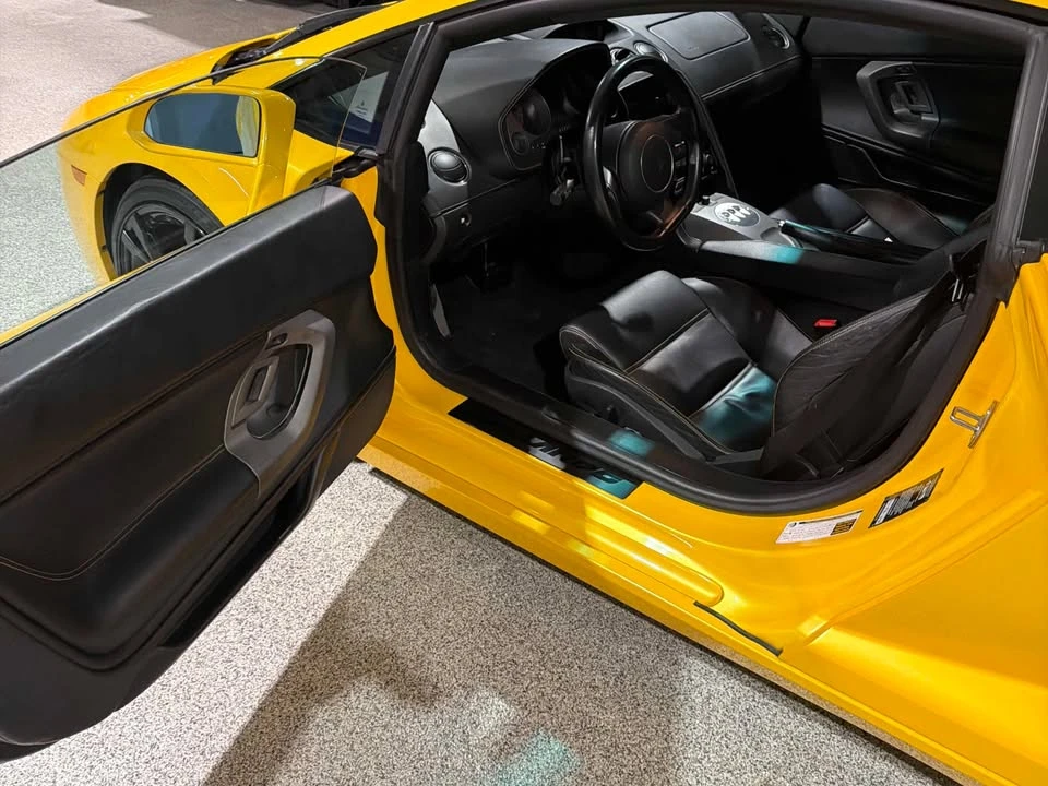2004 Lamborghini - Image 5 of 8