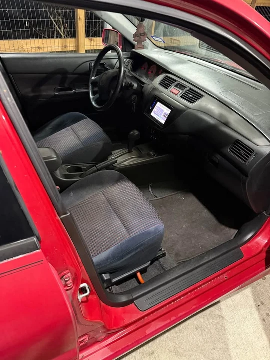 2004 Mitsubishi Lancer 8th Gen - Image 9 of 9