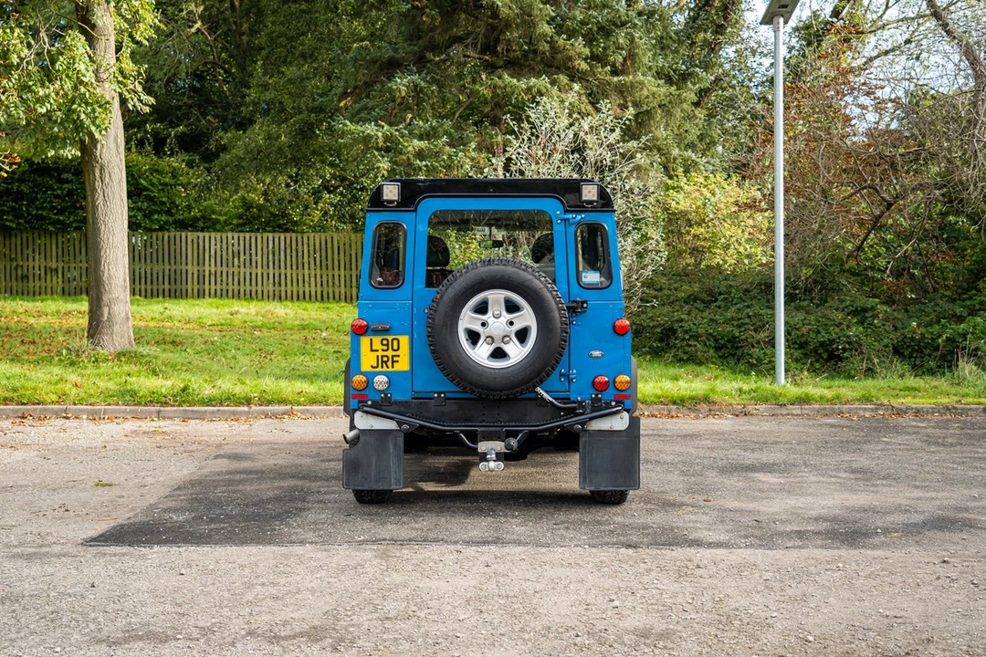 2004 Land Rover Defender 90 - Image 7 of 30