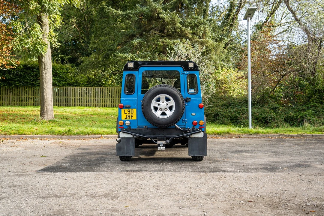 2004 Land Rover Defender 90 - Image 6 of 30