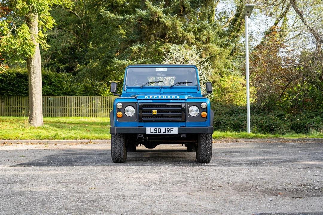 2004 Land Rover Defender 90 - Image 11 of 30