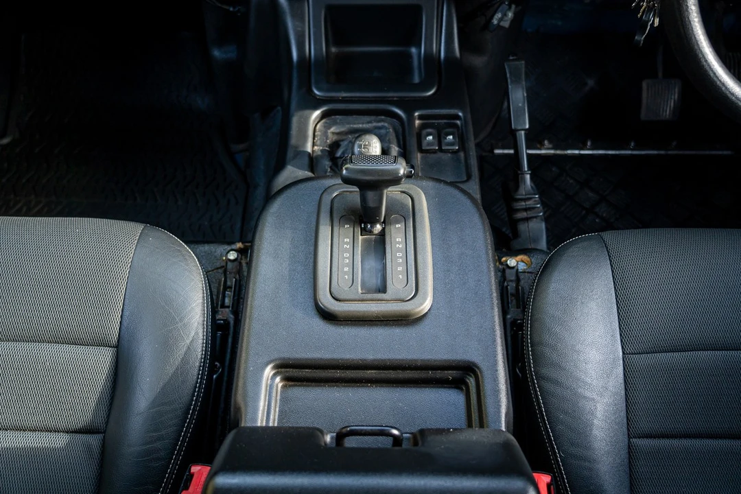 2004 Land Rover Defender 90 - Image 22 of 30