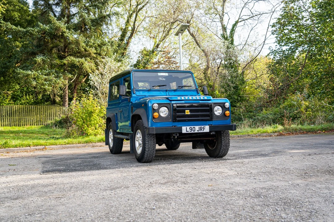 2004 Land Rover Defender 90 - Image 2 of 30