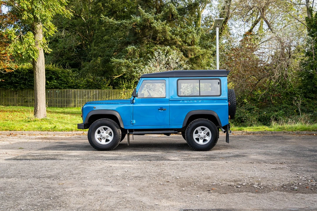 2004 Land Rover Defender 90 - Image 4 of 30