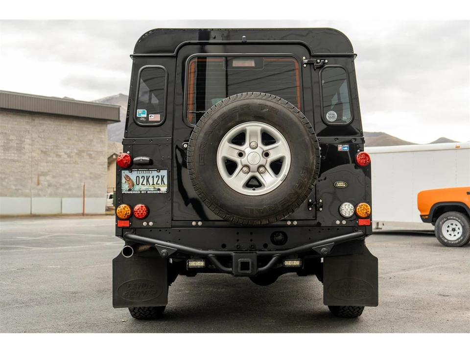 2004 Land Rover Defender 110 - Image 7 of 31