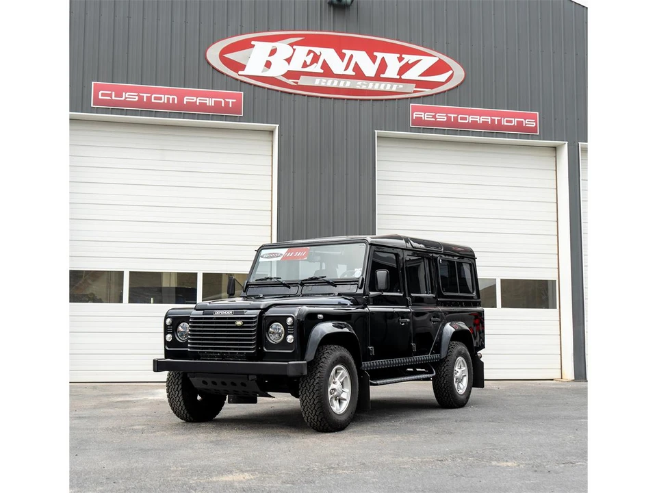 2004 Land Rover Defender 110 - Image 10 of 31