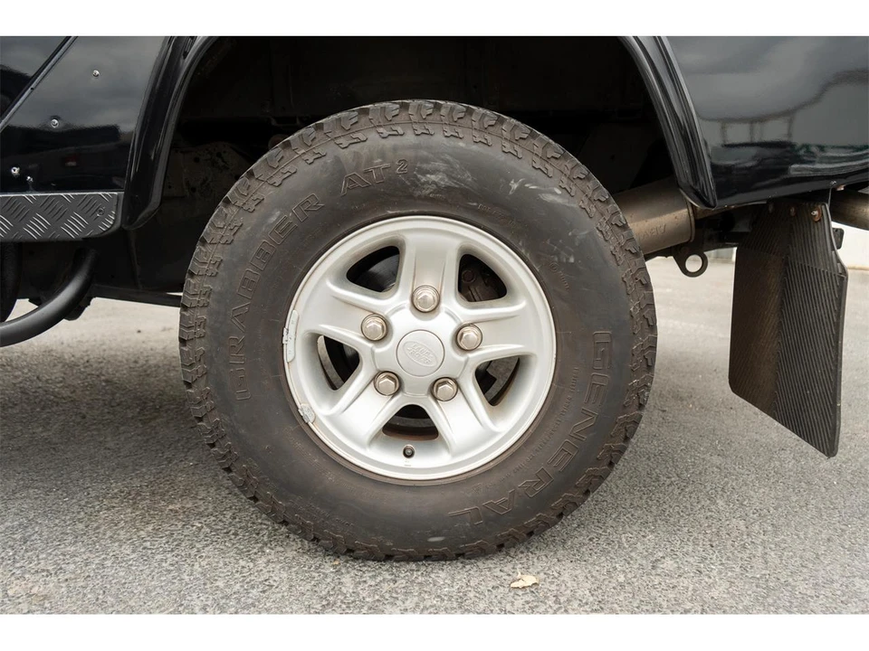 2004 Land Rover Defender 110 - Image 30 of 31