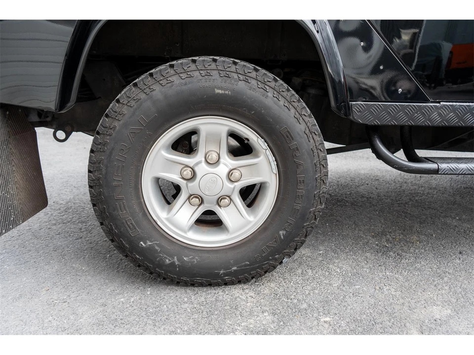 2004 Land Rover Defender 110 - Image 31 of 31